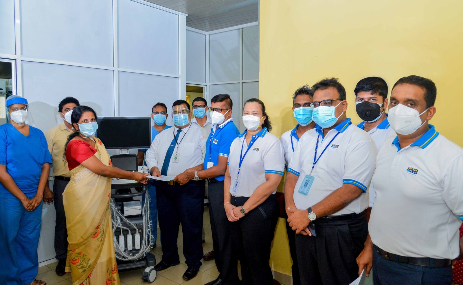 HNB හි ‘ඔබ වෙනුවෙන් අපි’ වැඩසටහන වෙතින් IDH රෝහලට අල්ට්රාසවුන්ඞ් ස්කෑන් යන්ත්රයක්