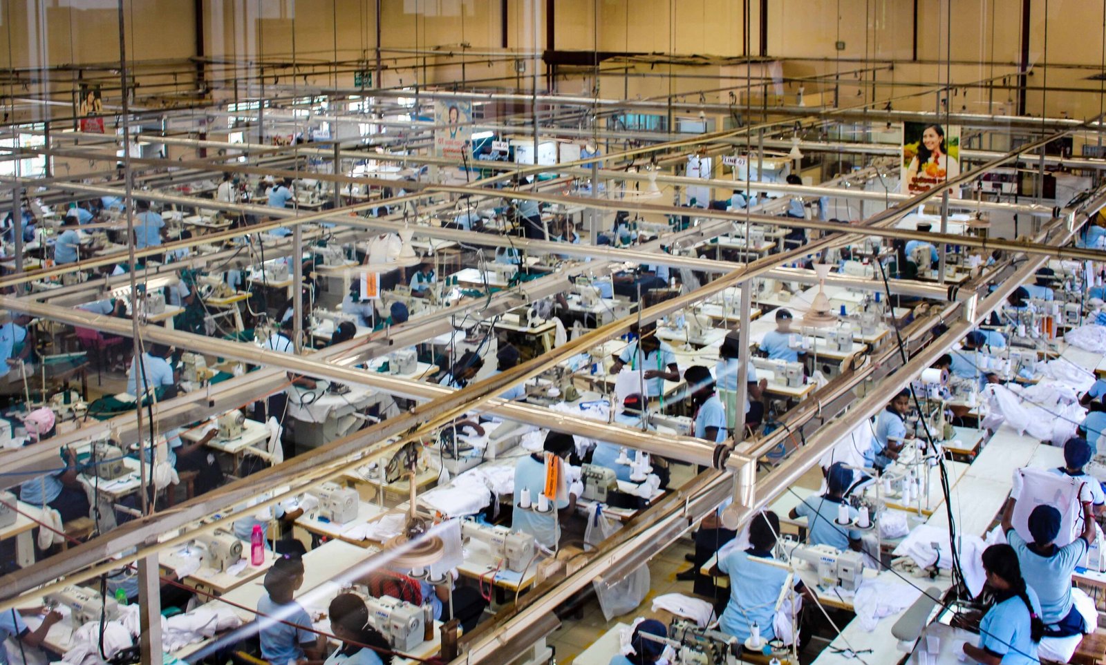 ශ්‍රී ලංකාවේ කුඩා හා මධ්‍ය පරිමාණ ඇඟළුම් ව්‍යවසායන් කෙරෙහි ඇති විශ්වාසය වඩාත් ශක්තිමත් කිරීම සෑම අතින්ම යහපත්ය