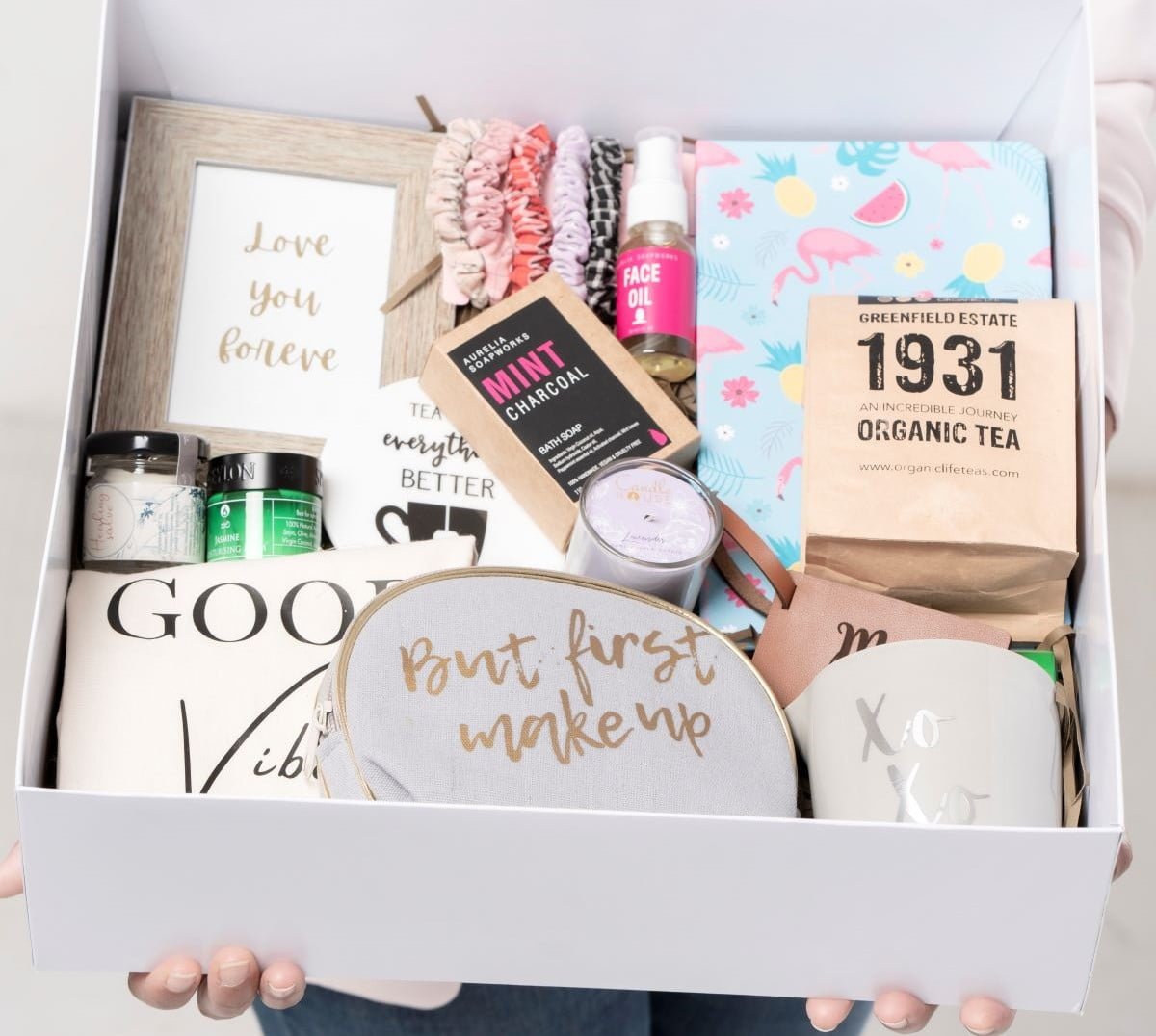 Thagi Gift Boxes – Curated Sri Lankan gift boxes for corporates and individuals