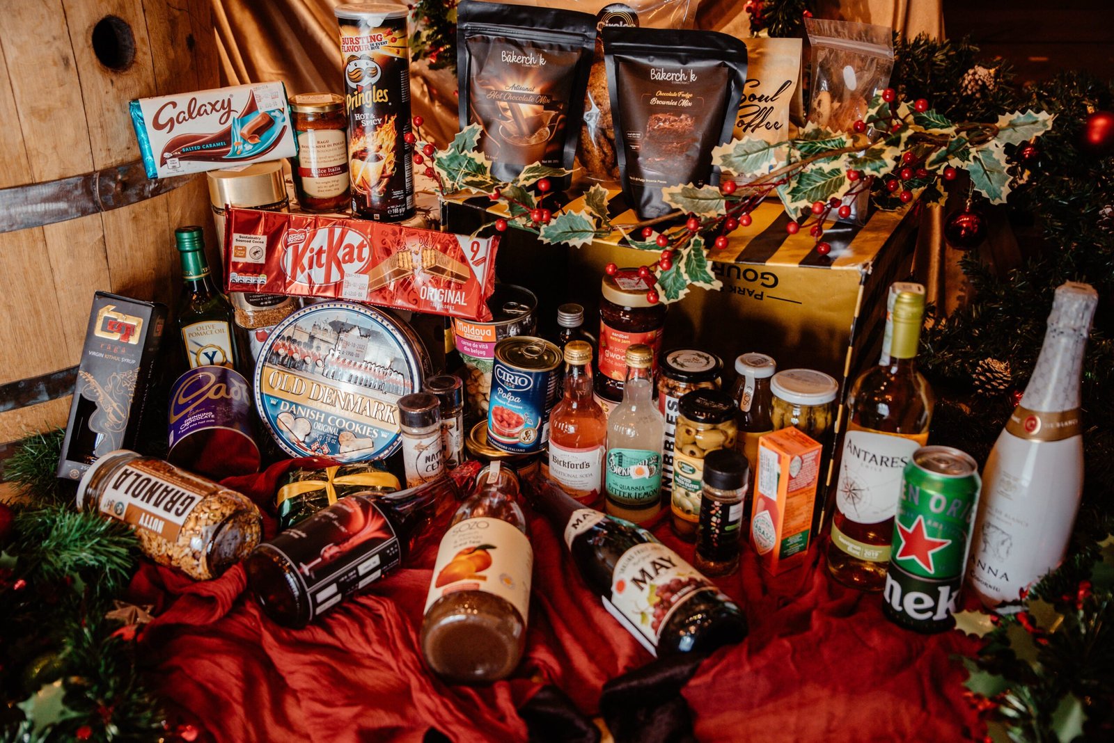 Park Street Gourmet premium customized Christmas hampers ready to make it a delicious Festive season