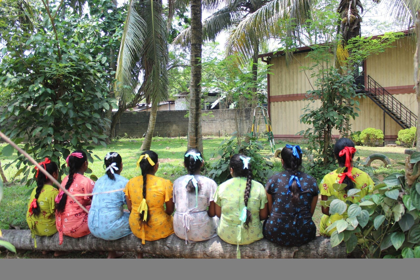 දැයේ දරුවන්ට සුරක්ෂිත අනාගතයක් බිහිකිරීමට Daraz Cares ඔස්සේ LEADS වෙත පරිත්යාගයක් කරන්න