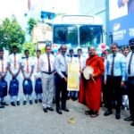 சேருவில பிரதேச பாடசாலை மாணவர்கள் பயன்பெறும் வகையில் பயணிகள் போக்குவரத்து பேருந்தை வழங்கியது பீப்பள்ஸ் லீசிங்