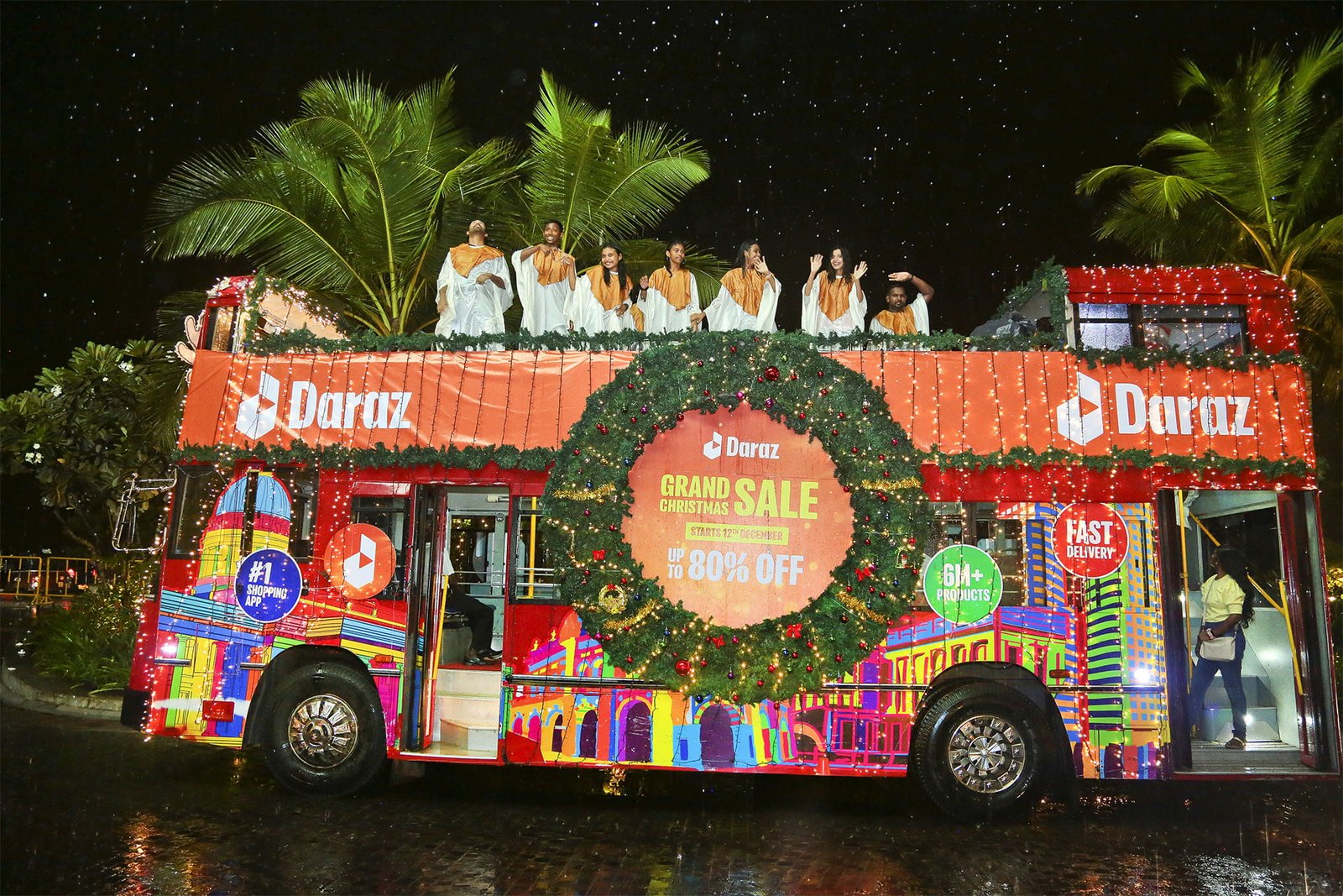 Daraz Carol Bus gears up to spread Christmas cheer across Colombo