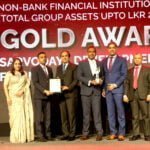 සර්වෝදය සංවර්ධන මුල්‍ය සමාගම විනිවිදභාවය, වගවීම, පාලනය සහ තිරසාරත්වය(TAGS)  වාර්තාකරණය සඳහාවූ රන් සම්මානයෙන් පිදුම් ලබයි. 