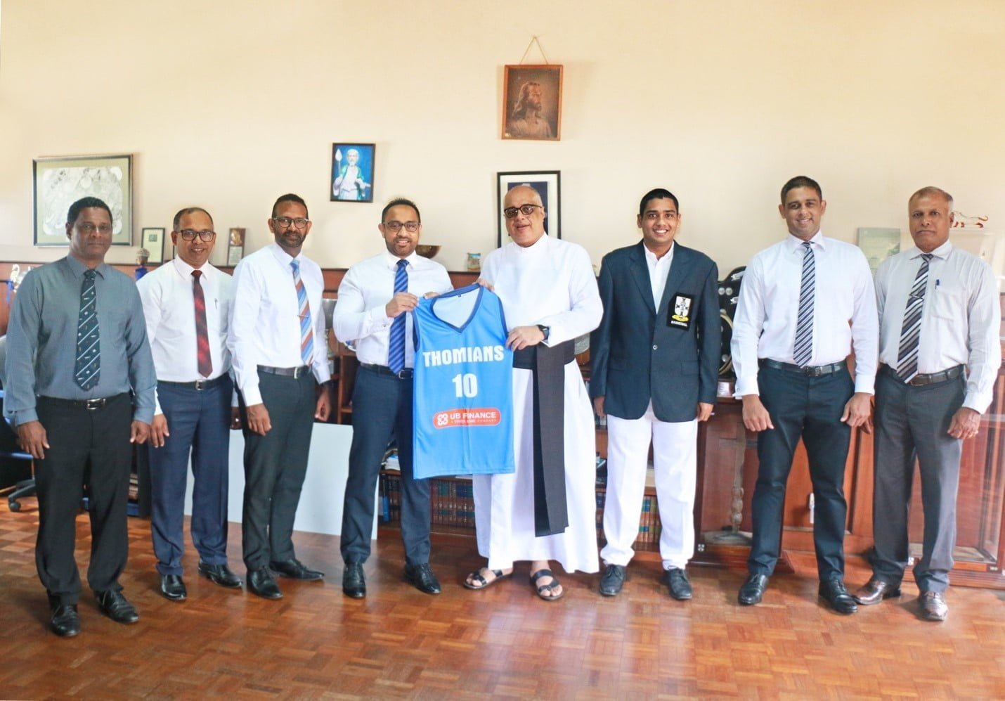 UB FINANCE POWERS STC BASKETBALL