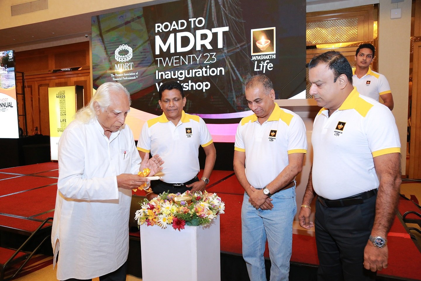 Janashakthi Life Celebrates MDRT Achievers at ‘Road to MDRT 2023’ Inauguration