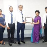 පීපල්ස් ලීසිං සමාගම එක්වරකදී වැඩිම ශාඛා පරිශ්රයන් ප්රමාණයක් ජාතික ඵලදායිතා සහතිකකරණයට ලක් කරමින්  වාර්තා අතරට එක් වේ