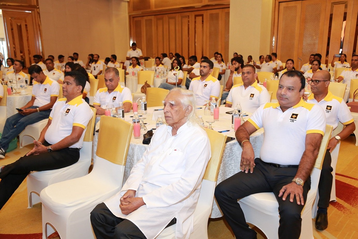 ජනශක්ති ලයිෆ් ‘Road to MDRT 2023’ සමාරම්භක ඇගයීම් උළෙළෙ දී MDRT සම්මානලාභීන්ගේ ජයග්‍රහණ සමරයි