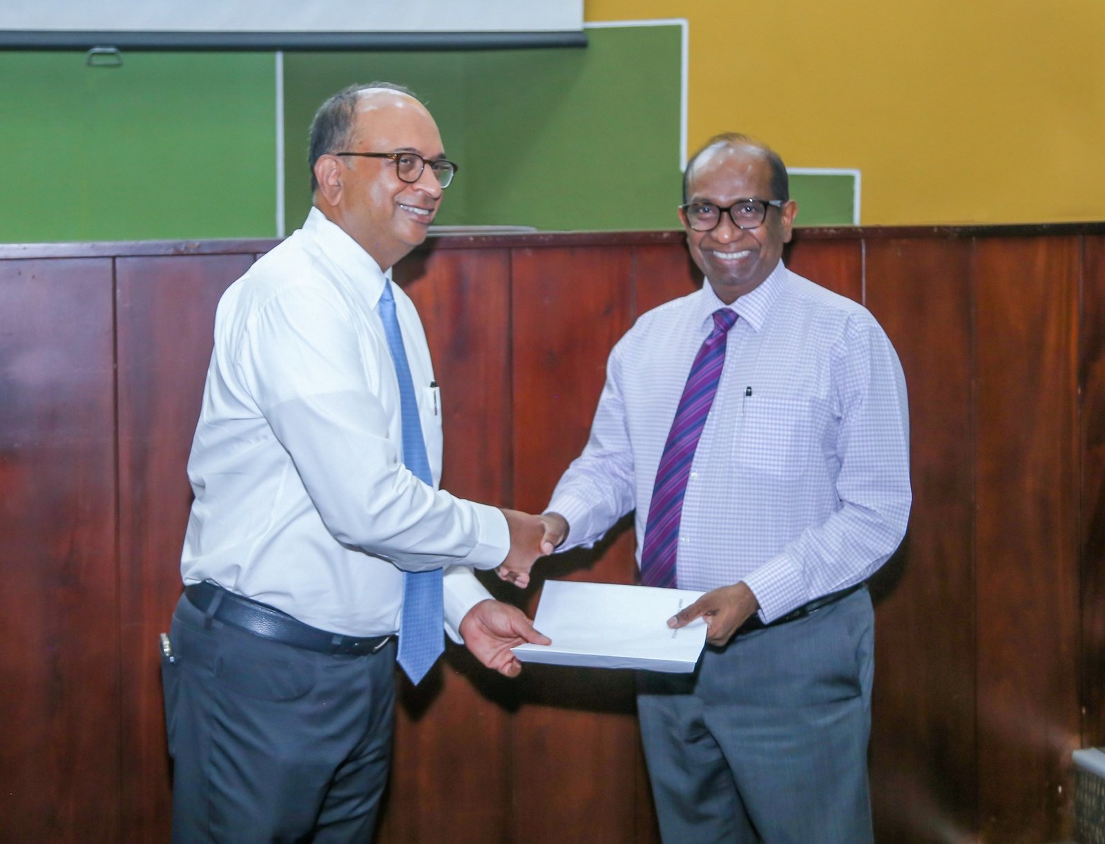 Vision Care contributes towards rural communities by adopting 1990 Suwa Seriya ambulance