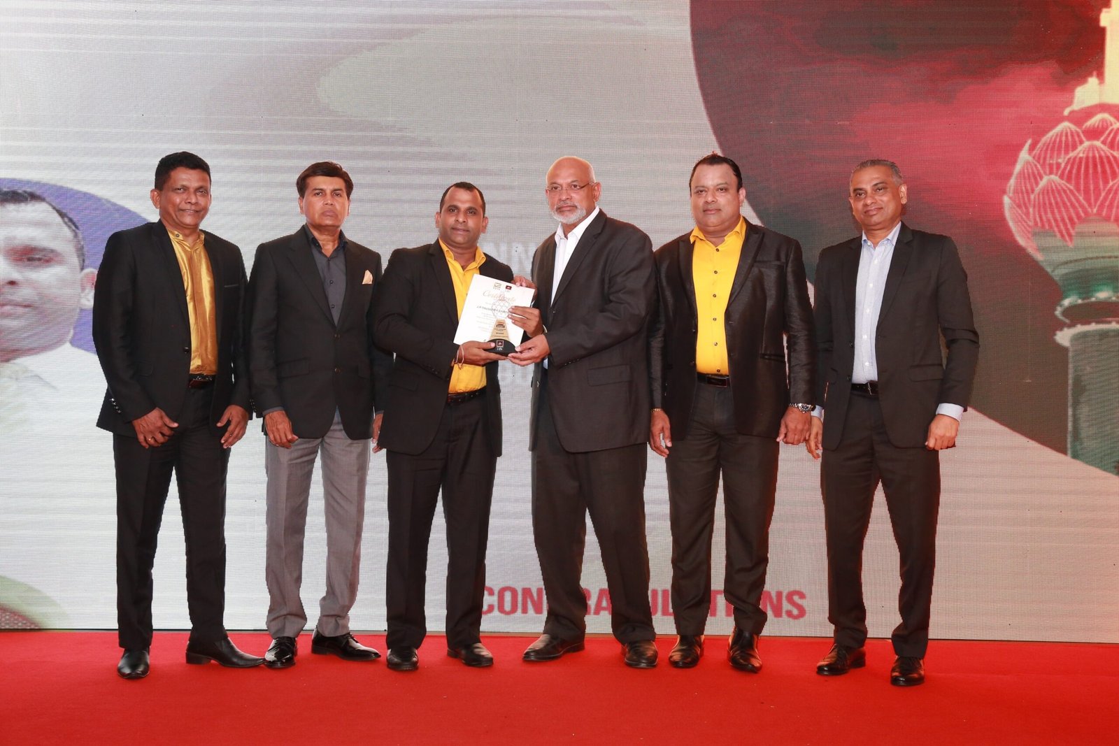 Recognizing Excellence: Janashakthi Life’s Achievers Shine at Golden Night Event at Lotus Tower, Colombo.