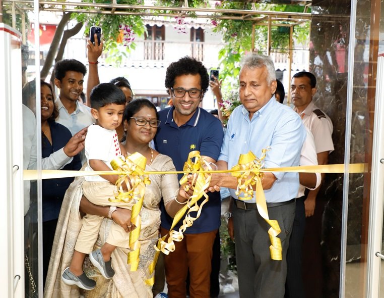 Sriyani Dress Point Unleashes Style Revolution in Kandy with Renovated ...