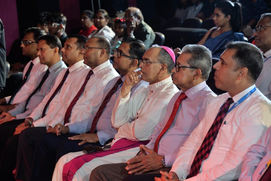 HNB brings Christmas cheer with Annual Carol Service