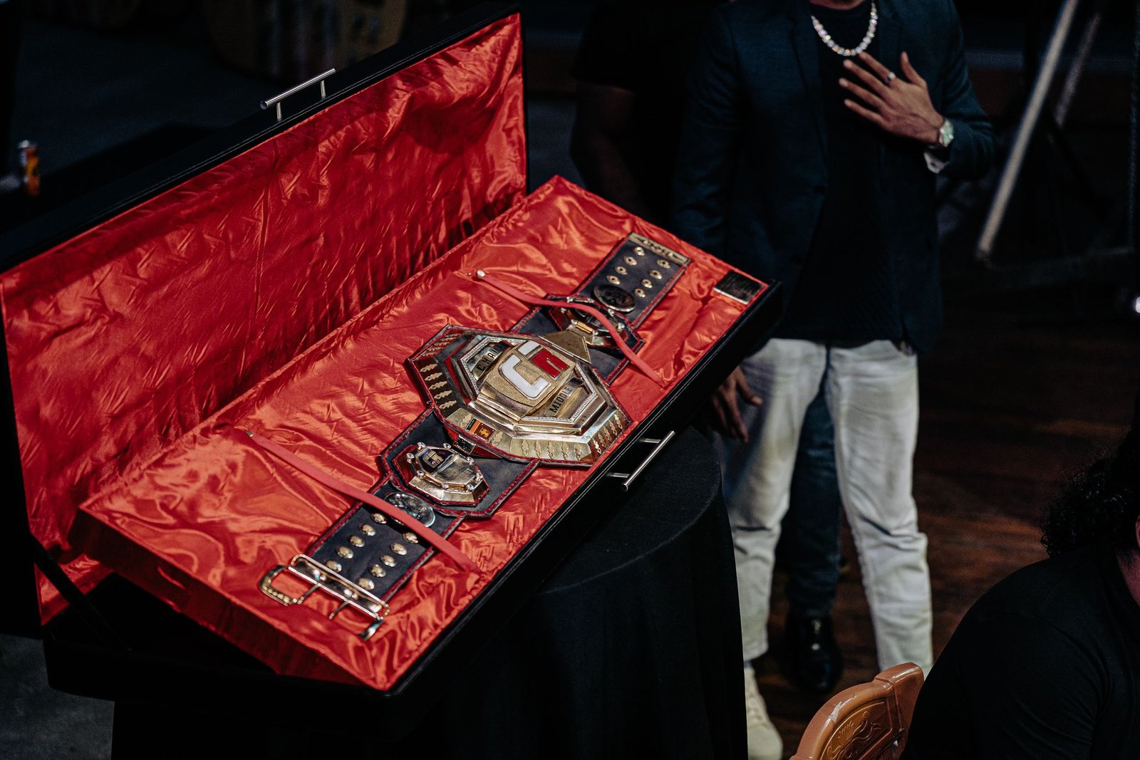 ‘Cage Rage powered by Birds Resort Hambantota’ thrills crowds with another round of bruising MMA and Boxing battles