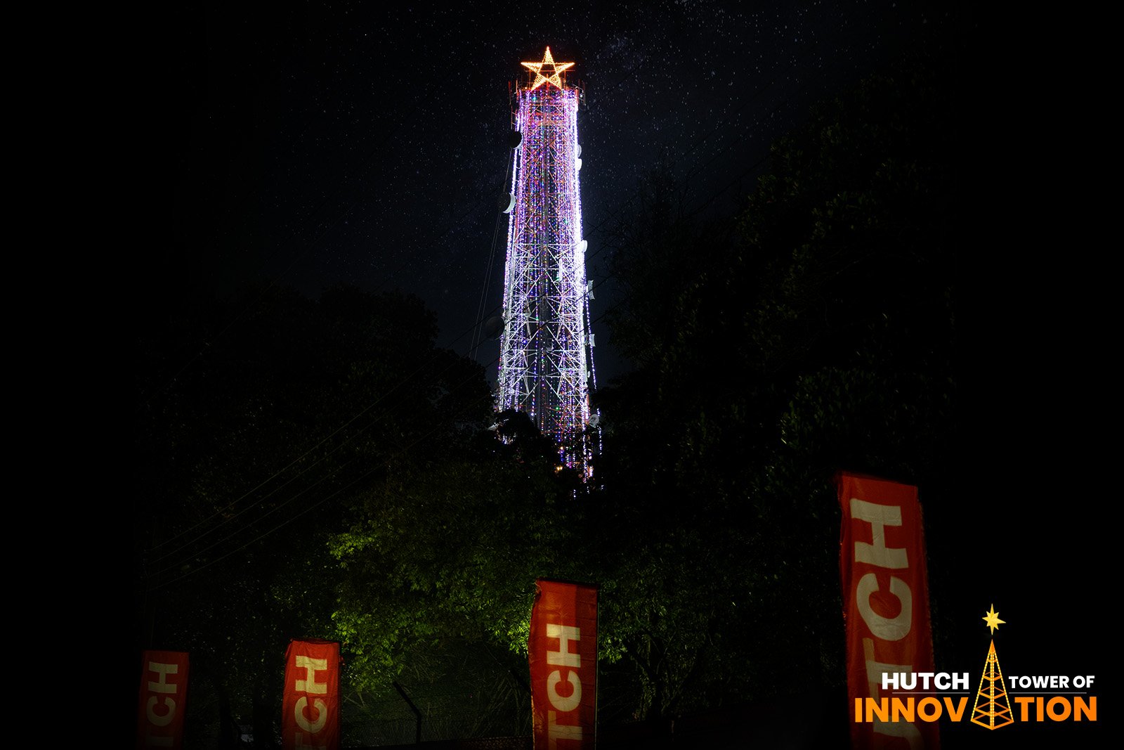 Hutch lights up the country’s spirits with Sri Lanka’s ‘Tallest Christmas Tower’