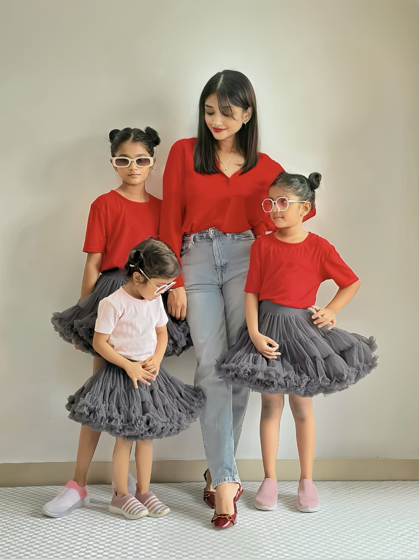 Motherhood in the Digital Age: Sanduni’s Journey of Love, Truth, and Online Safety on TikTok