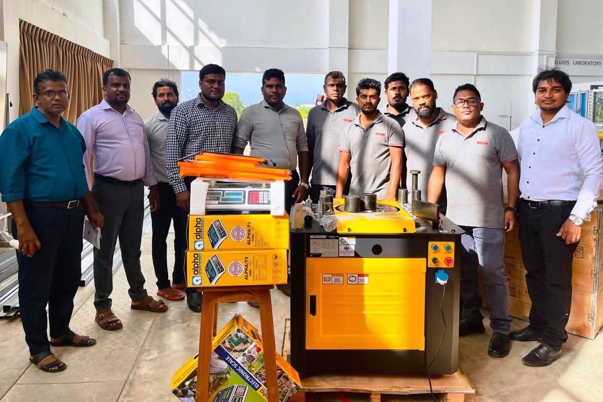 Melwa donates lab equipment to South Eastern University
