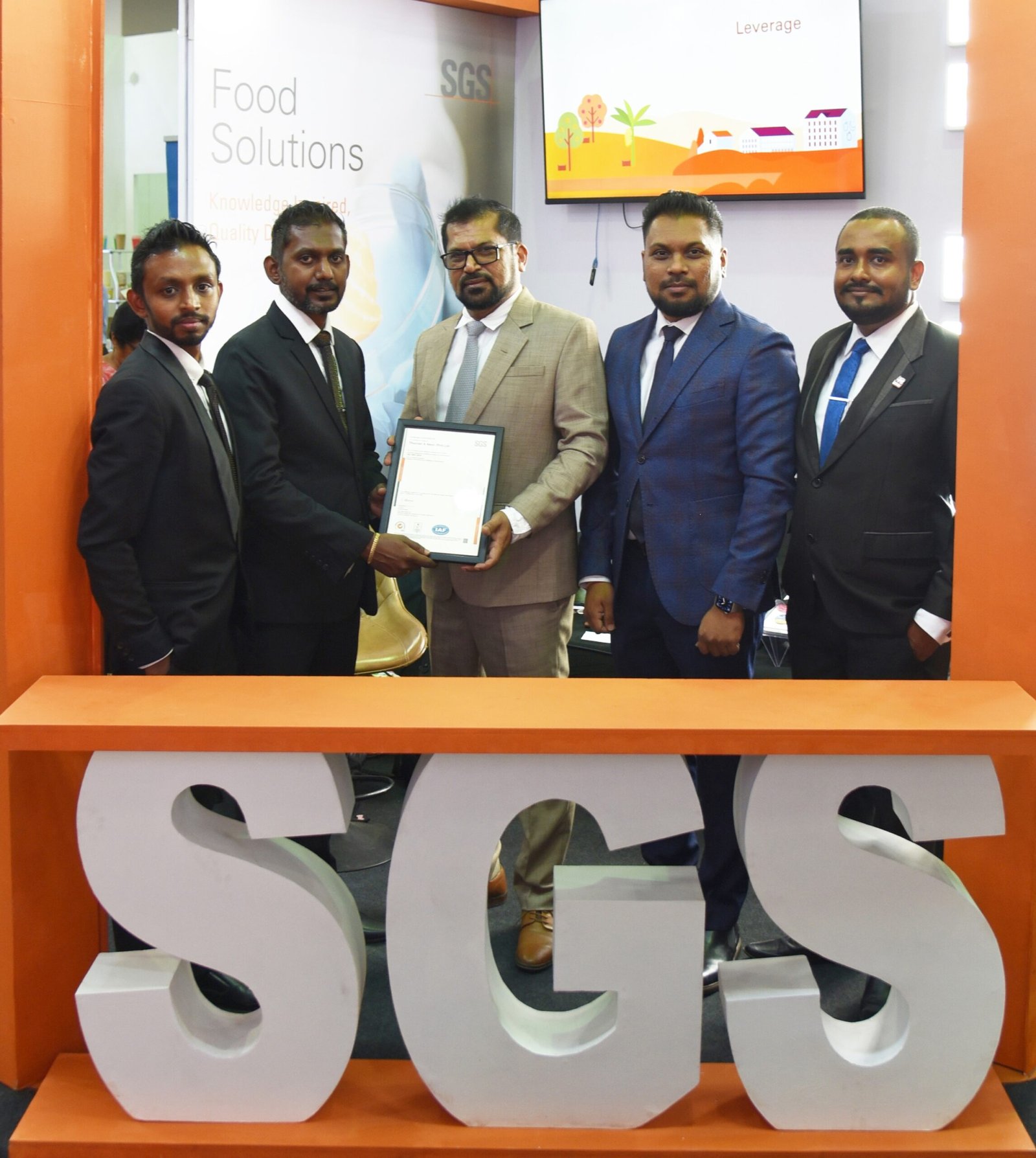 Thunder & Neon සමාගම ISO 9001:2015 සහතිකය ලැබූ ප්‍රථම ශ්‍රී ලාංකික නාම පුවරු නිෂ්පාදකයා බවට පත් වෙයි 