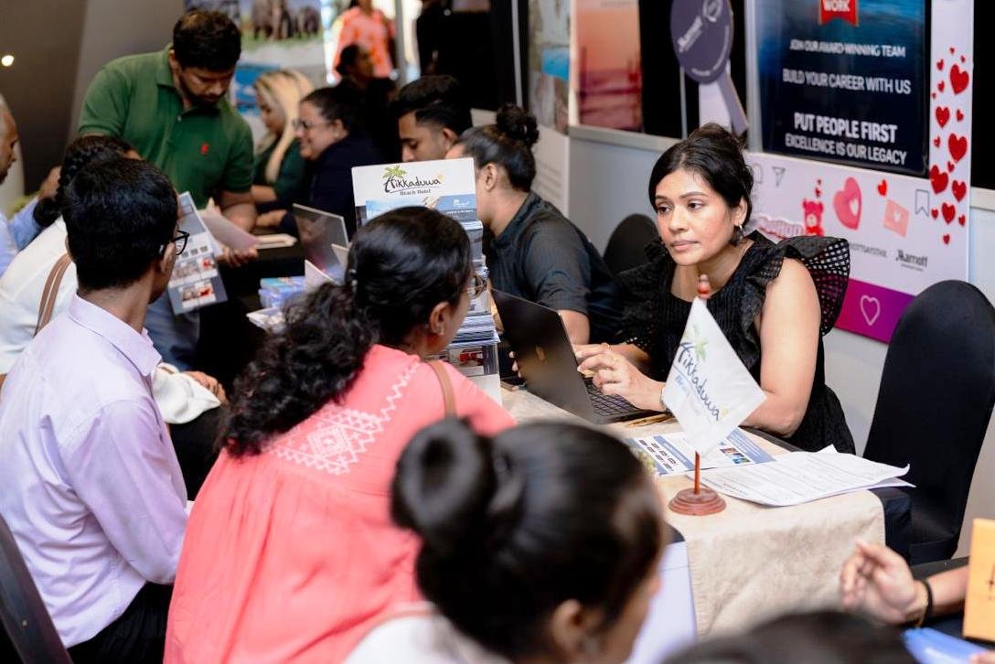 තරුණ තරුණියන්ට සංචාරක ක්ෂේත්රයේ දොරටු විවර කරන Sri Lanka Tourism Job Fair and Career Expo 2025 සාර්ථකව අවසන්  වෙයි